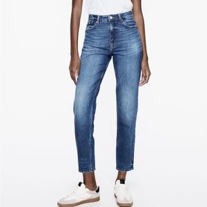 Mom Fit Straight Leg Jeans with High Waist